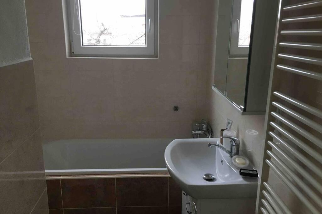 Family Apartment With Garden And Parking Spot Ceske Budejovice Exterior foto